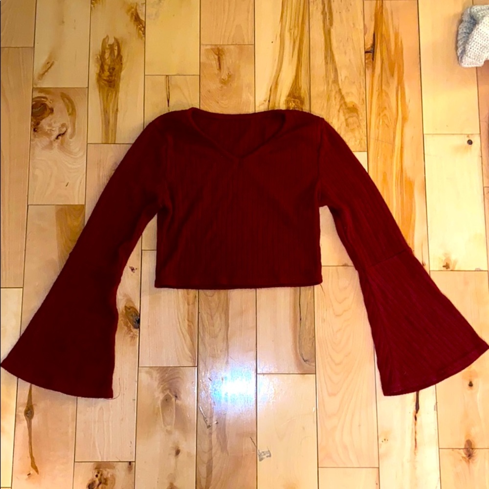 Sexy long sleeve crop top